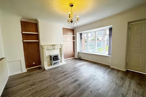 3 bedroom end of terrace house to rent, Millfield Avenue, Walsall