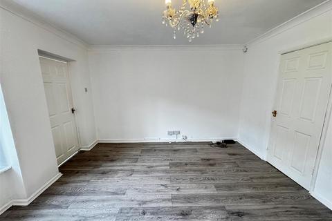 3 bedroom end of terrace house to rent, Millfield Avenue, Walsall