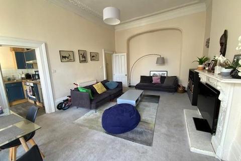 2 bedroom house to rent, Brunswick Place, Hove