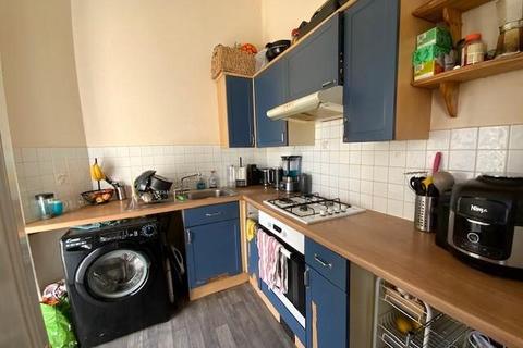 2 bedroom house to rent, Brunswick Place, Hove