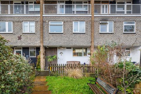 66 River Park Gardens, Bromley, BR2 0BH