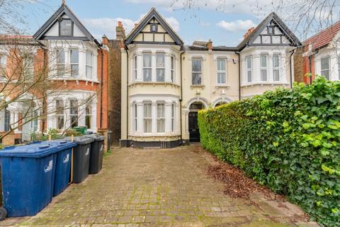 Flat B, 31 Egerton Gardens, London, W13 8HG