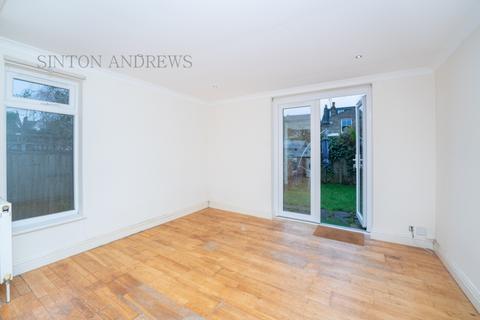 Flat B, 31 Egerton Gardens, London, W13 8HG
