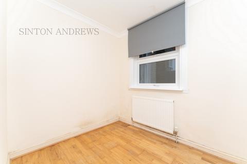 Flat B, 31 Egerton Gardens, London, W13 8HG