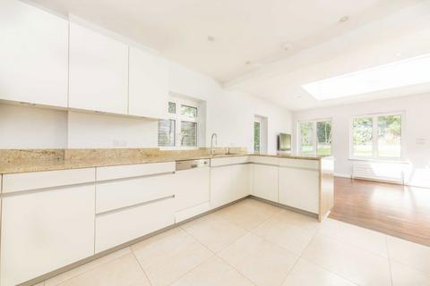 4 bedroom house to rent, Tellisford, Esher KT10