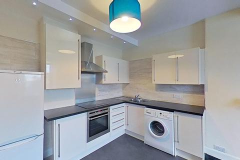 1 bedroom flat to rent, Earlston Place, Edinburgh, Midlothian, EH7