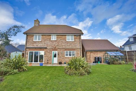 4 bedroom detached house for sale, St. Crispin Close, Worth, CT14