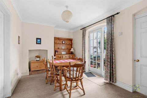 3 bedroom end of terrace house for sale, Queens Road, Evesham WR11