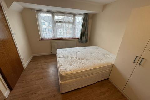 House share to rent, Seaton Road, Hayes, Greater London, UB3 1NS