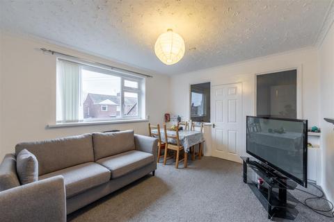 2 bedroom flat for sale, Felton Avenue, Newcastle Upon Tyne, NE3