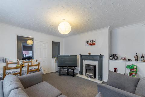 2 bedroom flat for sale, Felton Avenue, Newcastle Upon Tyne, NE3