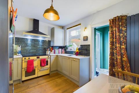 2 bedroom terraced house for sale, St. Georges Road, Hastings