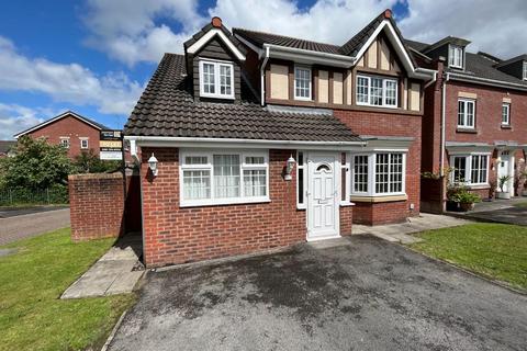 4 bedroom detached house to rent, Ardenfield Close, Radcliffe M26