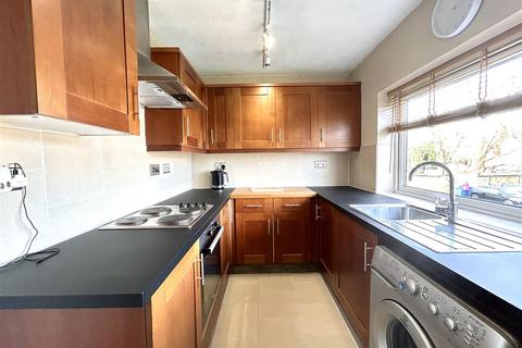 3 bedroom flat to rent, Riversmeet, Hertford