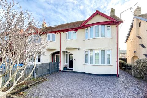 Bron Vardre Avenue, Deganwy, Conwy, LL31