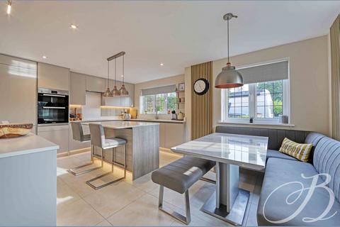 5 bedroom detached house for sale, Sutton Road, Maidenhead, SL6