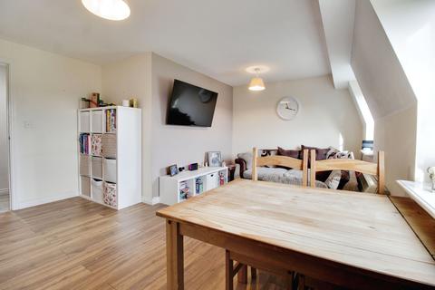 2 bedroom flat for sale, Copperfields, Prospero Way, SN25