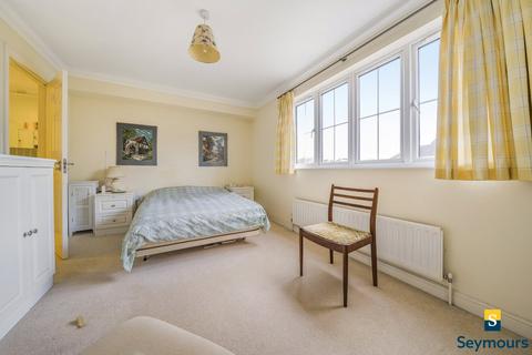 28 Railton Road, Guildford, GU2 9LX