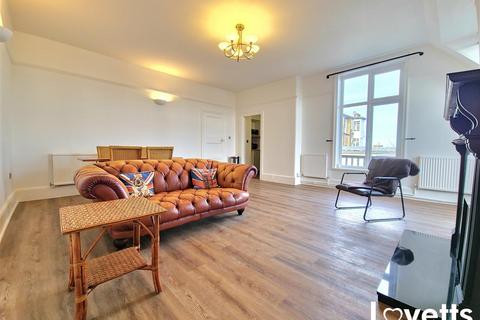 2 bedroom apartment to rent, Beresford Gardens, Margate