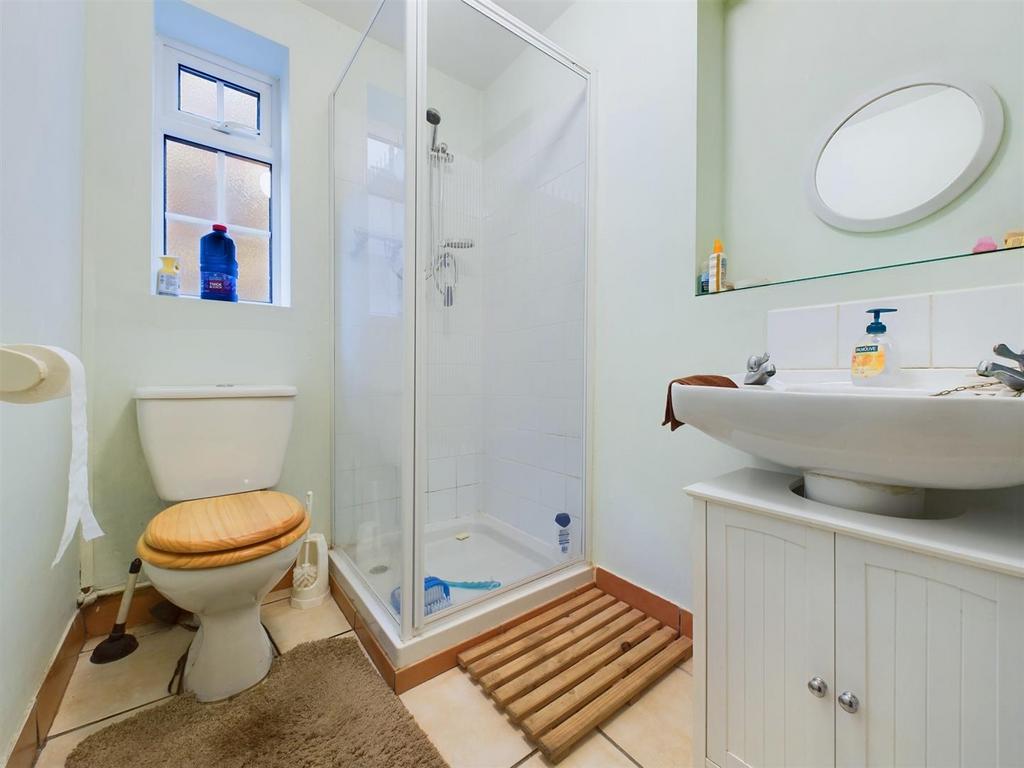 Shower room: