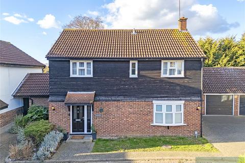 4 bedroom detached house to rent, Emmaus Way, Essex IG7