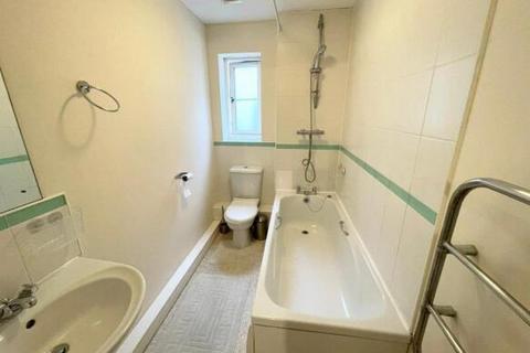 2 bedroom flat for sale, The Moorings, Swindon, SN1 5AD