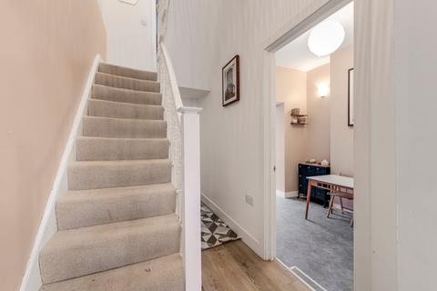 5 bedroom house to rent, Roden Street London N7