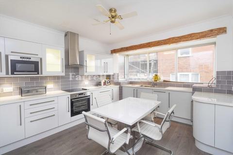 2 bedroom flat for sale, Clifton Drive, Lytham St. Annes FY8