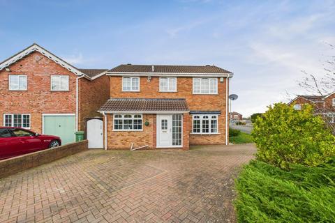 3 bedroom detached house to rent, Dunsford Close, Brierley Hill