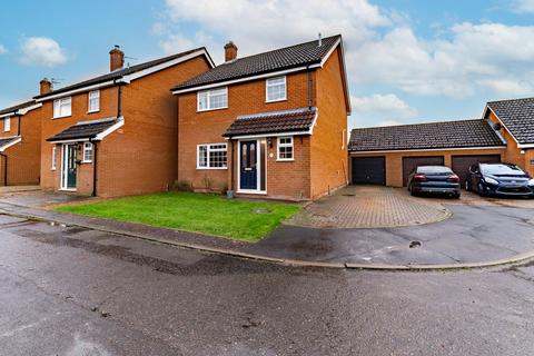 3 bedroom detached house for sale, Ropes Walk, Blofield