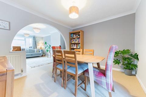 12 Ropes Walk, Blofield, Norwich, NR13 4JB