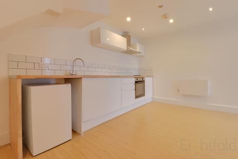 Studio to rent, York Hill, Brighton, East Sussex