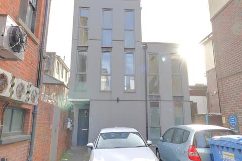 Studio to rent, York Hill, Brighton, East Sussex