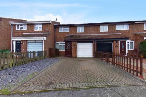 3 bedroom terraced house to rent, Victory Road, Fareham PO14