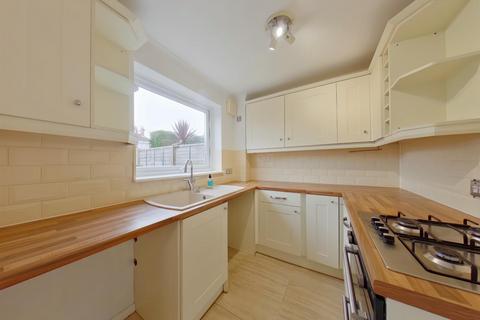 3 bedroom terraced house to rent, Victory Road, Fareham PO14