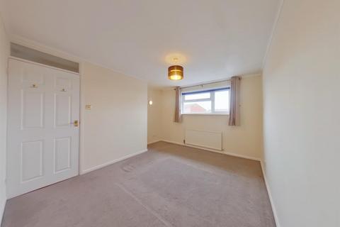 3 bedroom terraced house to rent, Victory Road, Fareham PO14