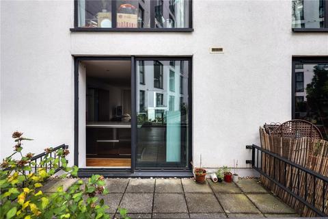 Flat 1, 28 Westland Place, London, N1 7JH