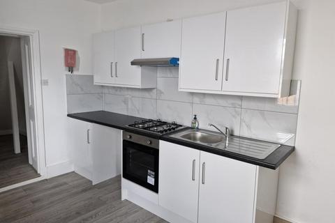 1 bedroom apartment to rent, Park Lane, London