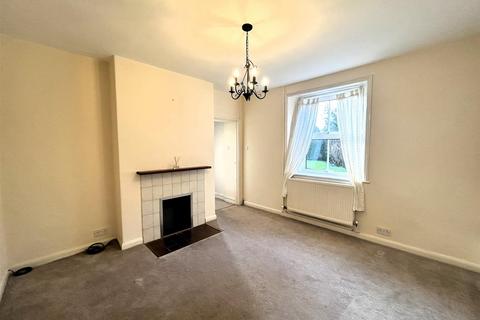 3 bedroom detached house to rent, Llandinabo