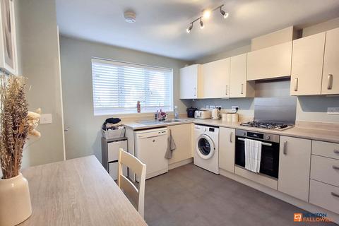 2 bedroom end of terrace house for sale, Manor Drive, Gunthorpe, Peterborough, PE4