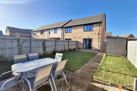 127 Manor Drive, Peterborough, PE4 7AR