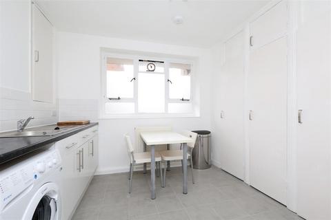 2 bedroom flat for sale, St John's Court, Finsbury Park