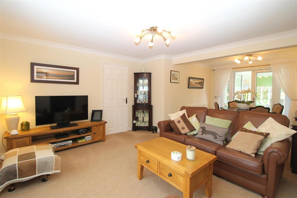 Living /Dining Room