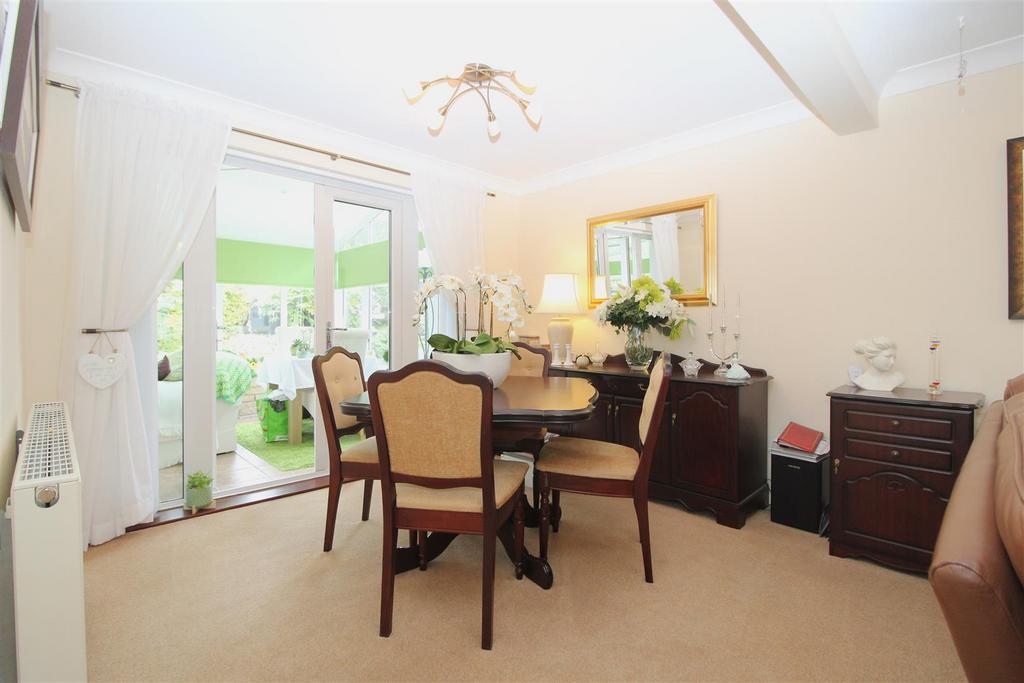 Living /Dining Room