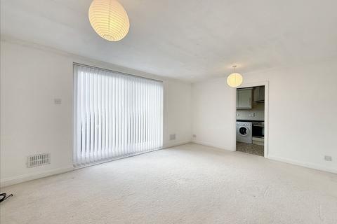 2 bedroom flat for sale, Holtspur Top Lane, Beaconsfield HP9