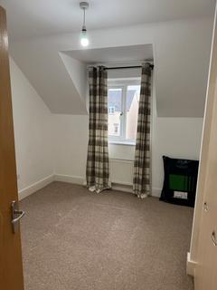 2 bedroom flat to rent, Betjeman Rd, Stratford-upon-Avon, CV37