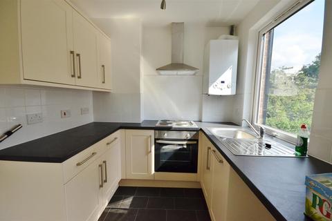 2 bedroom apartment to rent, Cardiff Road, Luton