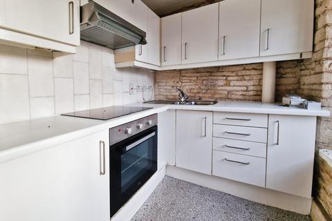 2 bedroom flat for sale, Dunkirk Mills, Inchbrook, Stroud