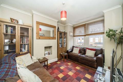 2 bedroom flat for sale, Fletcher Road, London W4