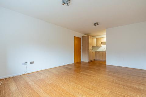 2 bedroom apartment for sale, Guild Court, Bristol BS1